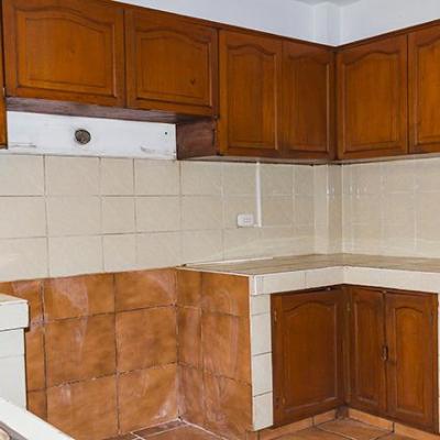 VENTA DE CASA EN LAS ACACIAS - URB. SANTA VICTORIA